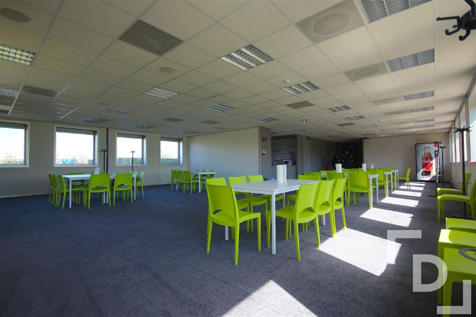 Commercial for rent in Ypres - photo 4