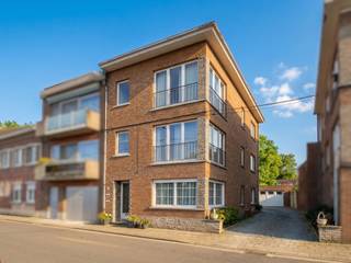 SOUS OPTION Tubize, non loin du centre ville, agréable appartement 1 chambre très lumineux. L'appartement se compose d'un beau séjour lumineux de...