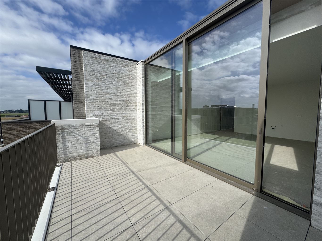 Luxe nieuwbouwappartement met 1 slaapkamer en groot terras in hartje Dilsen Residentie Keizerspoort - foto 3