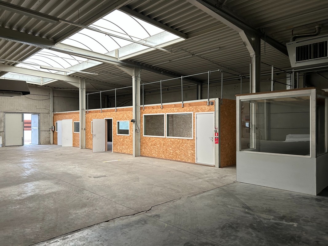 Magazijn/werkplaats 744m² te huur - foto 3
