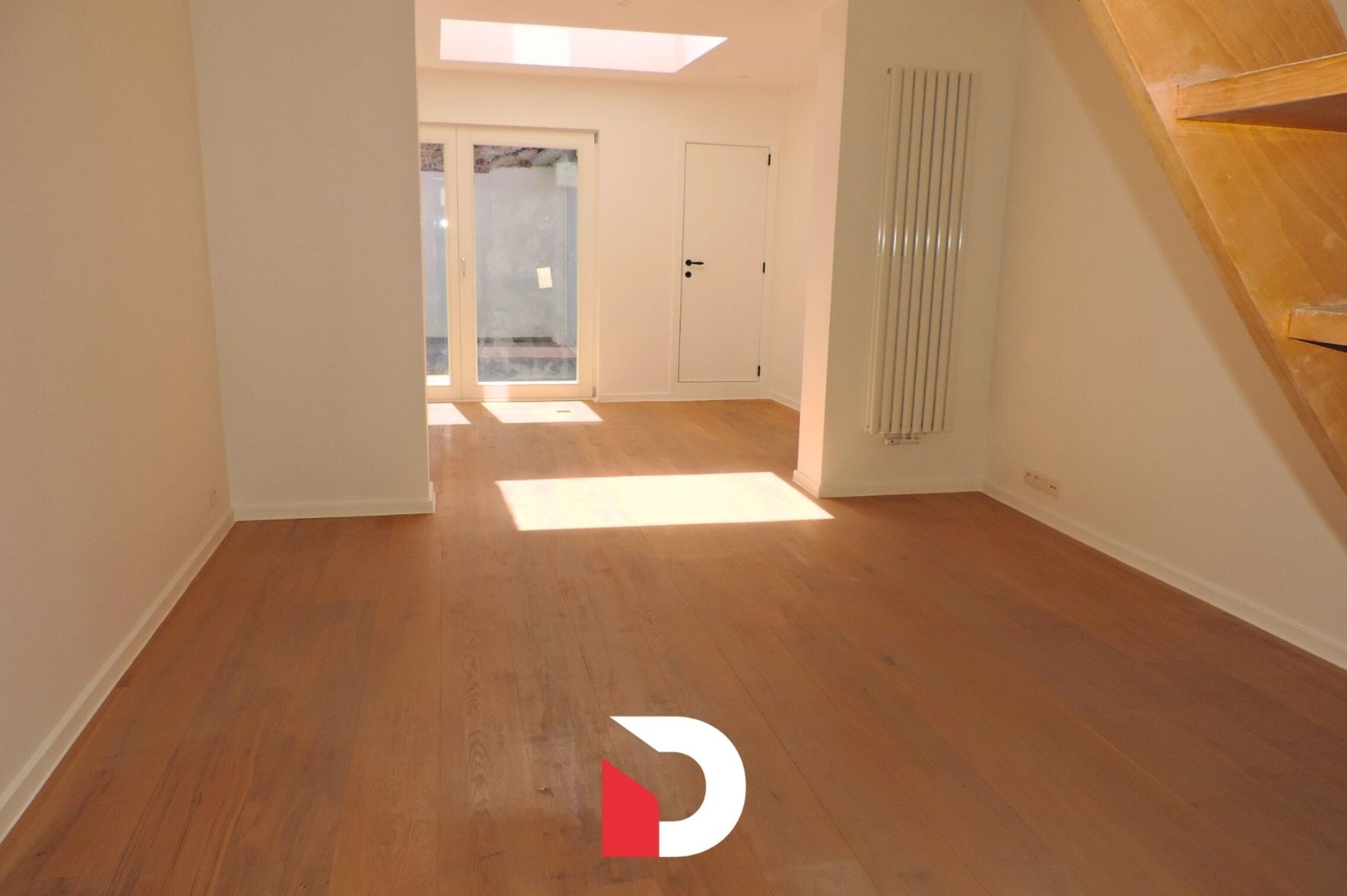 Gerenoveerde rijwoning met 2 slk's in centrum Brugge - foto 1