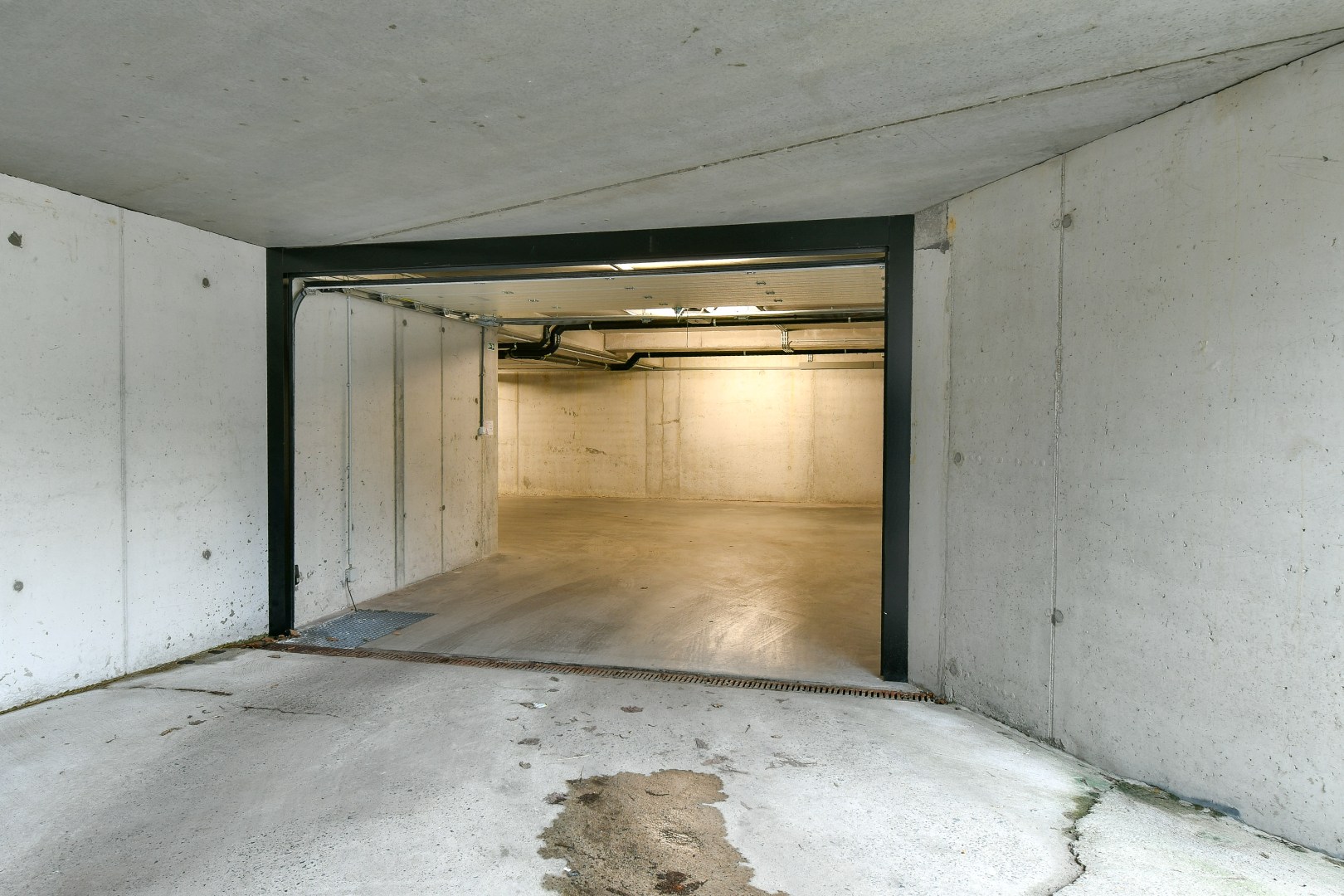 Recente afgesloten garagebox - foto 4