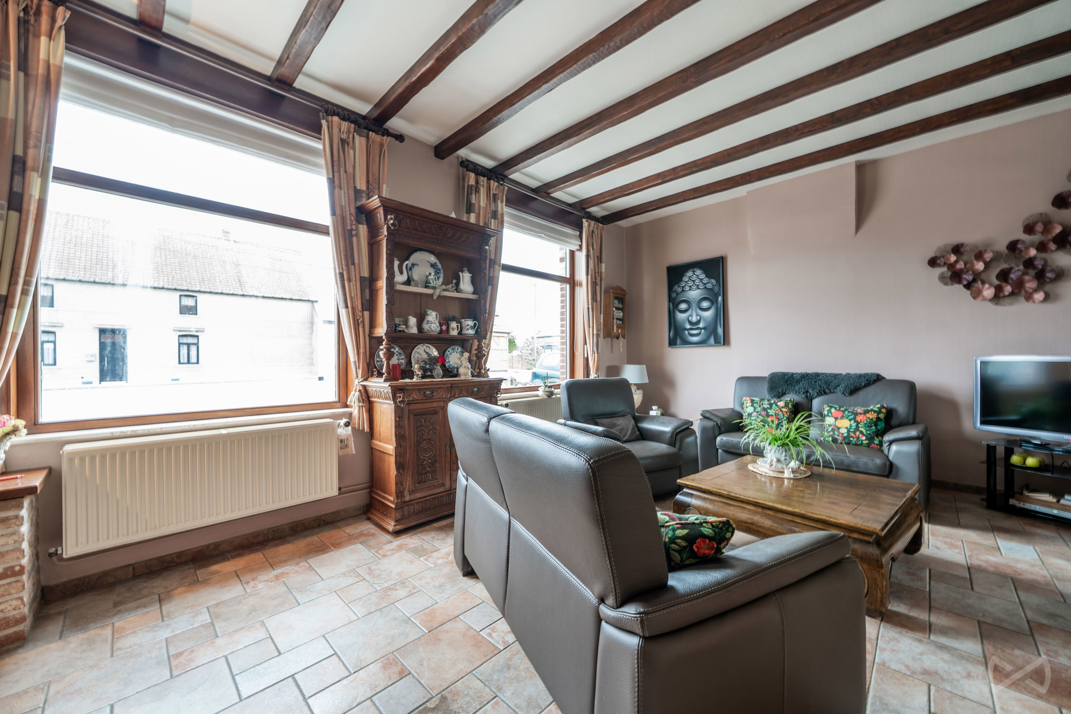 Huis met 3/4 slaapkamers, tuin, garage en bouwgrond - foto 4