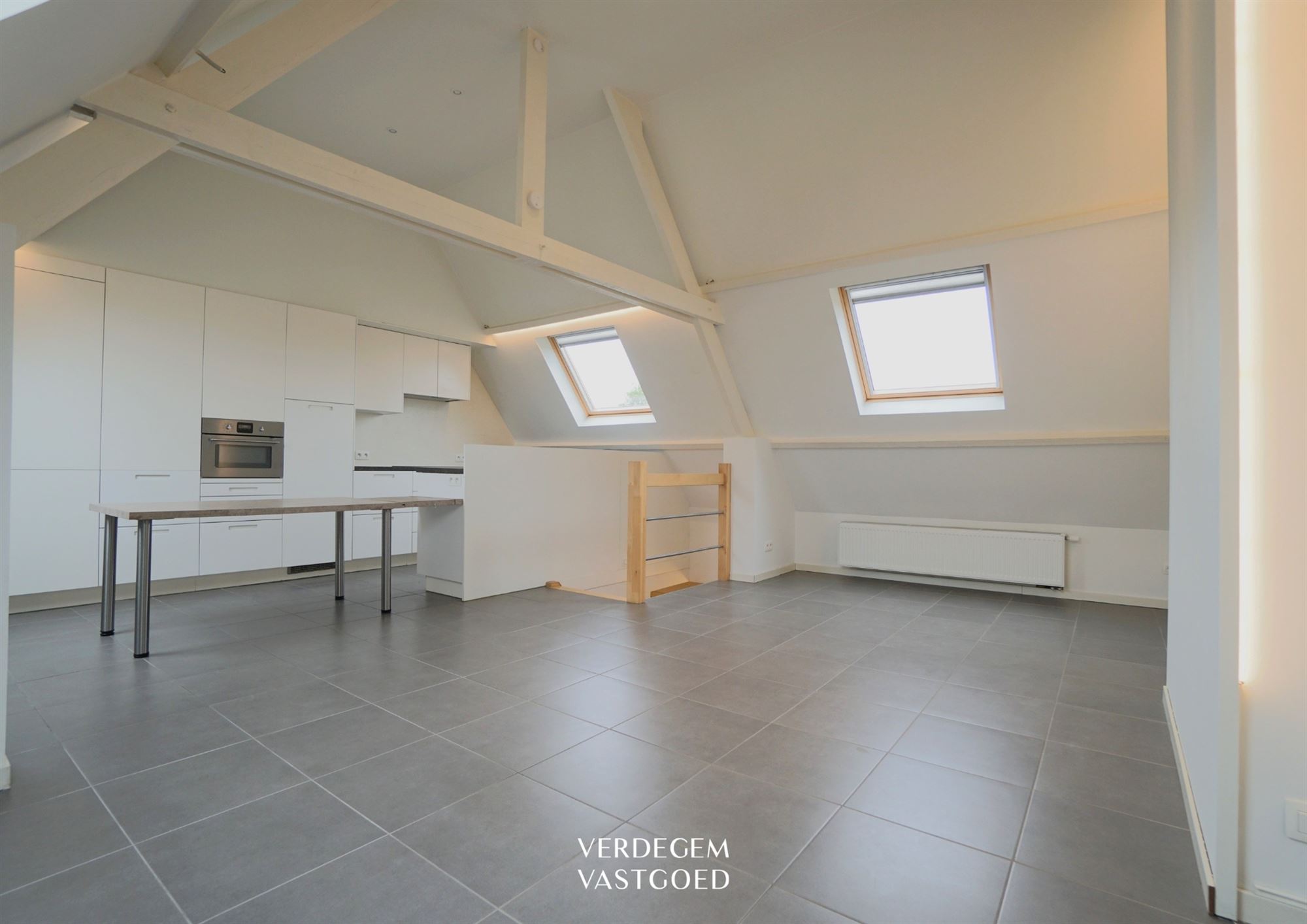 Apartment - photo 3