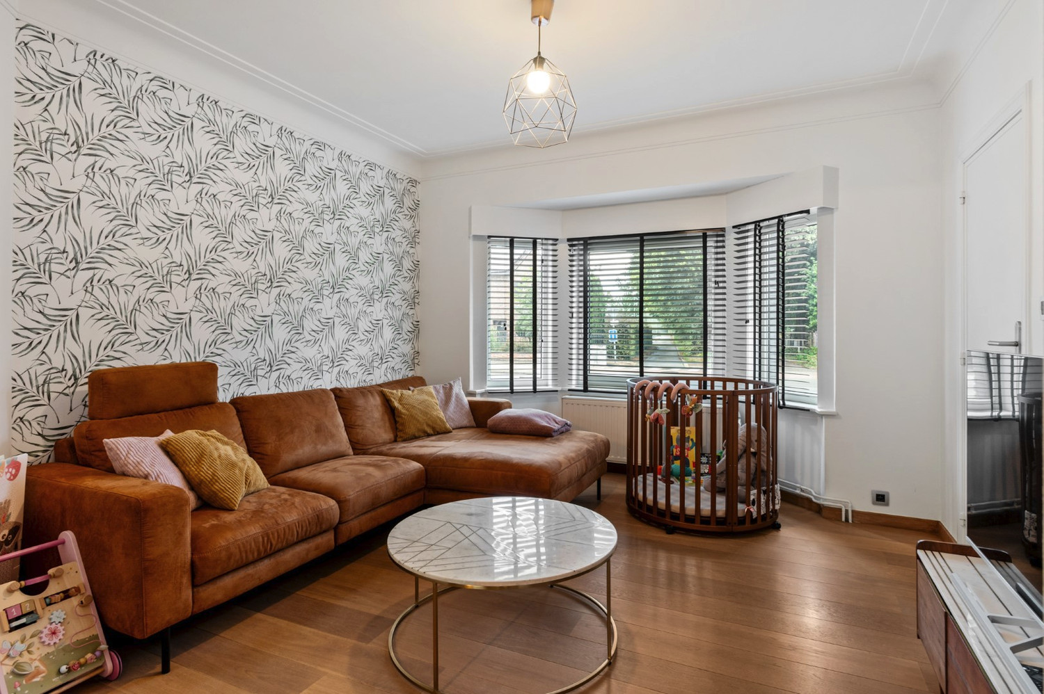 INSTAPKLARE WONING MET 2 SLAAPKAMERS EN MOOIE TUIN! - foto 4