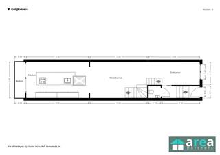 <p><span>Achter een charmante gevel, in een rustige straat, vinden we deze modern gerenoveerde gezinswoning terug. Het betreft een ruime instapklare woning met 3 slaapkamers en een gezellige westgerichte tuin met tuinhuis. Dankzij het uitstekende EPC-label A ben je verzekerd van een energiezuinige woning en hoef je je de komende jaren weinig zorgen te maken over energetische ingrepen. Gelegen in een vlot bereikbare buurt, op wandelafstand van winkels, scholen, openbaar vervoer en het groene Rivierenhof. Dankzij de nabijheid van de Ring geniet u bovendien van een uitstekende verbinding met Antwerpen-centrum en de omliggende gemeenten.</span></p><p><span> </span></p><p><span>Grootste troeven</span></p><p><span>-Centrale locatie</span></p><p><span>-Recente renovatie!</span></p><p><span>-Future proof wonen: Gunstig EPC (A) van 97kWh/(m²jaar)!</span></p><p><span>-Conforme elektrische keuring</span></p><p><span>-Leuke westgerichte tuin (45m²)</span></p><p><span> </span></p><p><span>-GLVL: Via de trap bereiken we de polyvalente ruimte (33m²) die als centrale verbindingsruimte fungeert tussen de verschillende kamers. Aan de voorzijde bevindt zich de 1</span><span><sup>ste</sup></span><span> slaapkamer (9m²), die momenteel ingericht is als dressing. Aansluitend vinden we een apart toilet met toegang tot de technische ruimte. Verderop bevindt zich de praktische wasplaats (10m²). Via de gang is er rechtstreeks toegang tot de westgerichte tuin (45m²), een aangename en rustige buitenruimte waar je heerlijk tot rust kunt komen.</span></p><p><span>-V1: Op de eerste verdieping komen we via de eetkamer (7m²) terecht in de ruime en lichtrijke leefruimte (20m²). De living sluit naadloos aan op de volledig geïnstalleerde keuken (20m²), voorzien van een modern kookeiland. Dankzij deze open indeling vormen de eetkamer, leefruimte en keuken één mooi geheel. Vanuit de keuken is er rechtstreeks toegang tot het terras (3m²), dat op zijn beurt een aangename verbinding vormt met de tuin.</span></p><p><span>-V2: Hier bevinden zich de twee overige slaapkamers van 13m² en 12m². Daarnaast is er een ingerichte badkamer van 4m², uitgerust met een douche en toilet. </span></p><p><span> </span></p><p><span>Voor meer informatie kan u terecht bij Area Partners: INFO@area.be of 03/284.60.60</span></p>