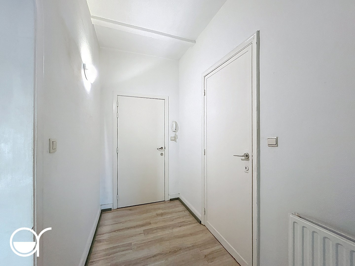 2 slaapkamer-appartement met standaard voorzieningen op toplocatie - foto 2