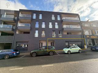 Dit knap appartement, gelegen in de Stationsstraat te Landen, is een ideale opportuniteit voor wie op zoek is naar een zorgeloze investering.De...