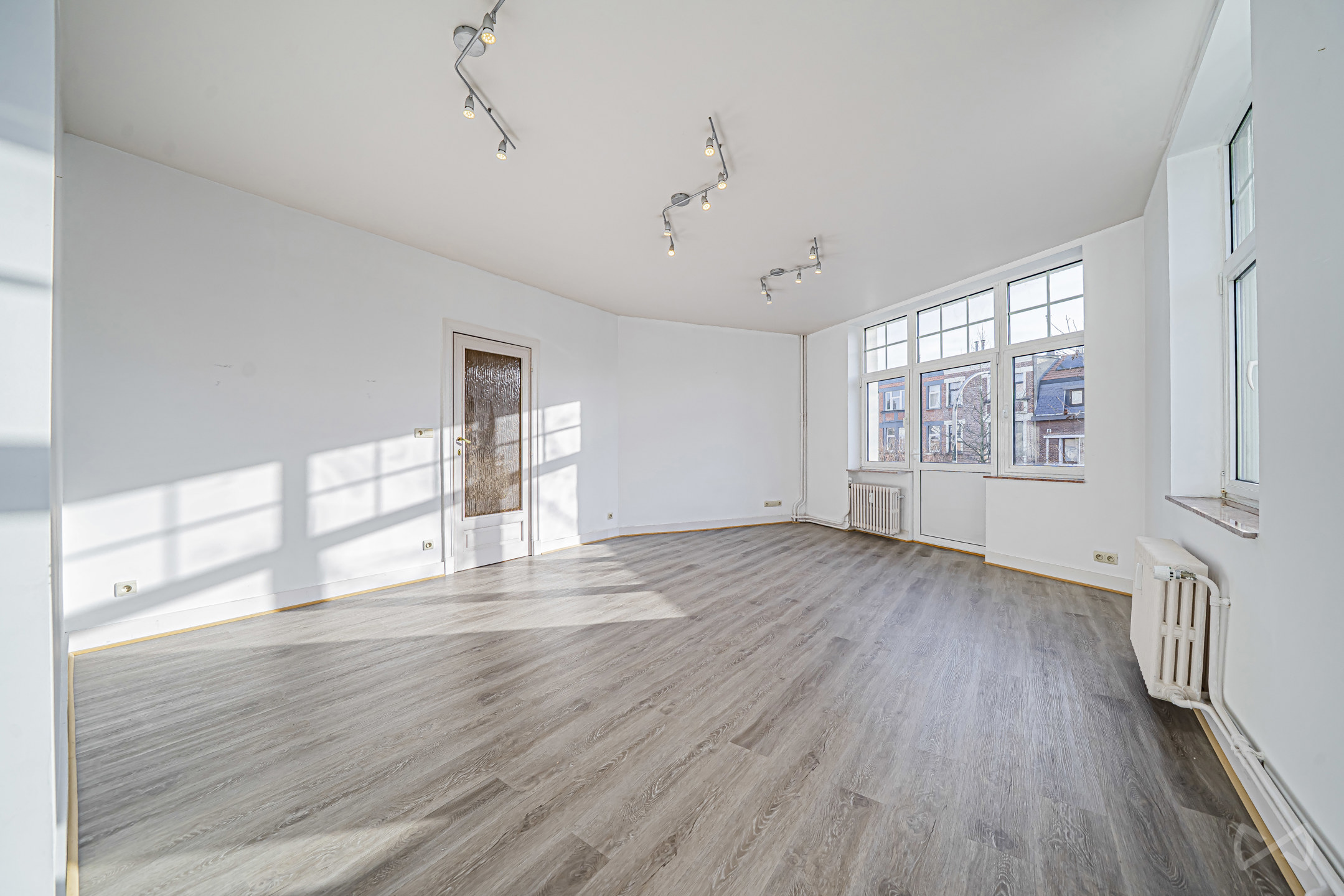 Apartment for sale in Woluwe-Saint-Lambert with 2 bedrooms - photo 4