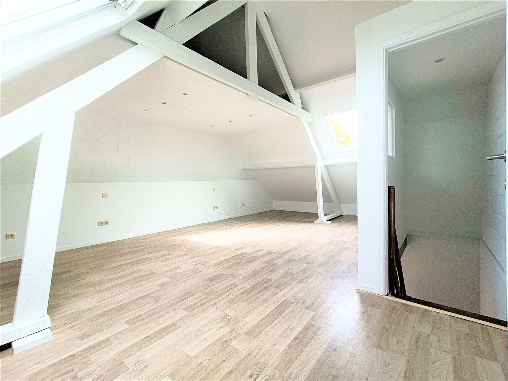 Gerenoveerde, gezellige woning met tuin - foto 5