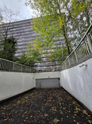 Garage for sale in Sint-Niklaas