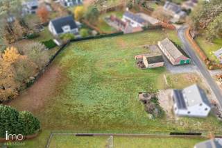 Achterin gelegen bouwgrond voor open bebouwing van 19a50ca gelegen in woonpark op een rustige groene locatie te Keerbergen.Voorschriften:Minimaal 5m...