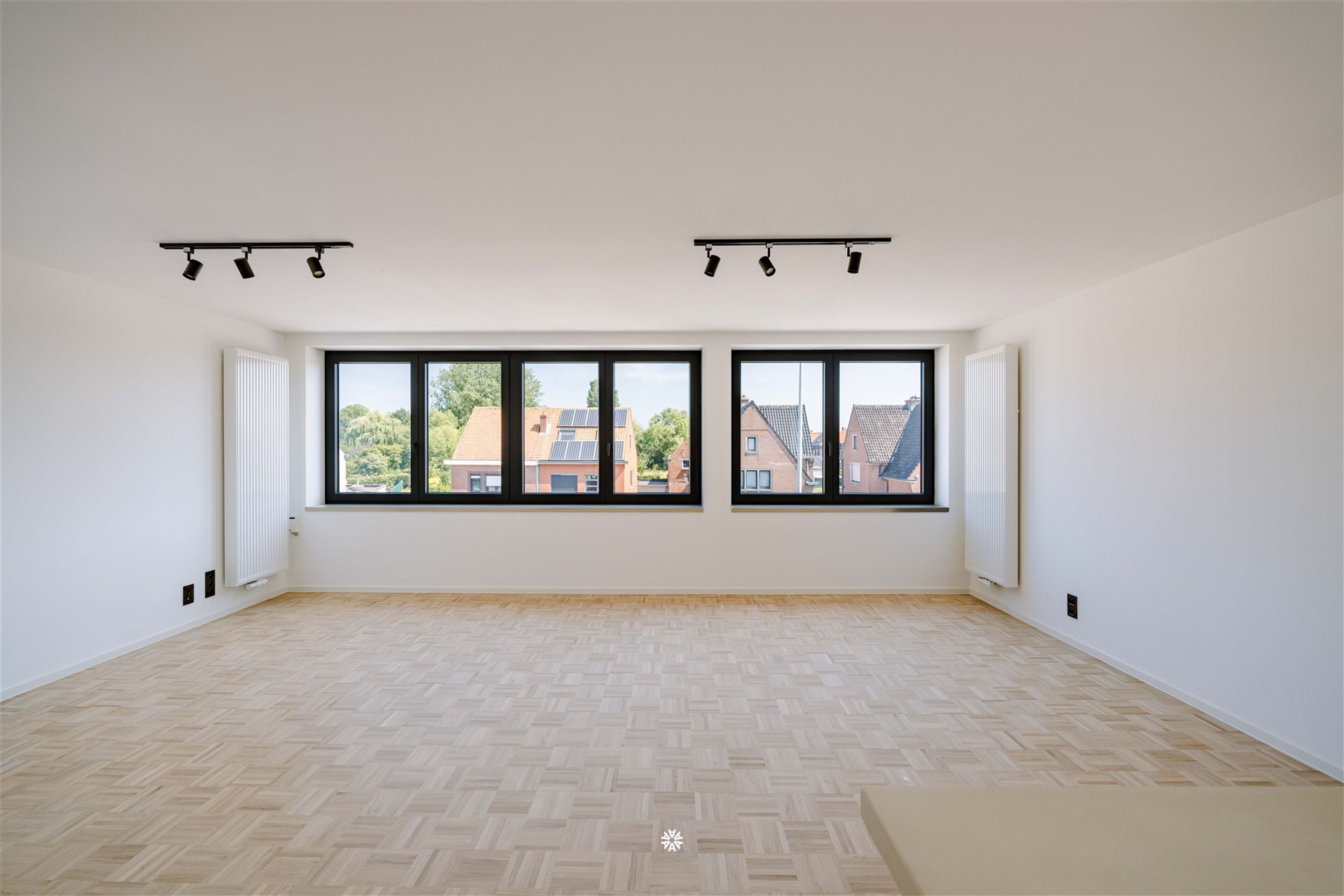 Tot in de puntjes gerenoveerd duplex-penthouse - foto 4