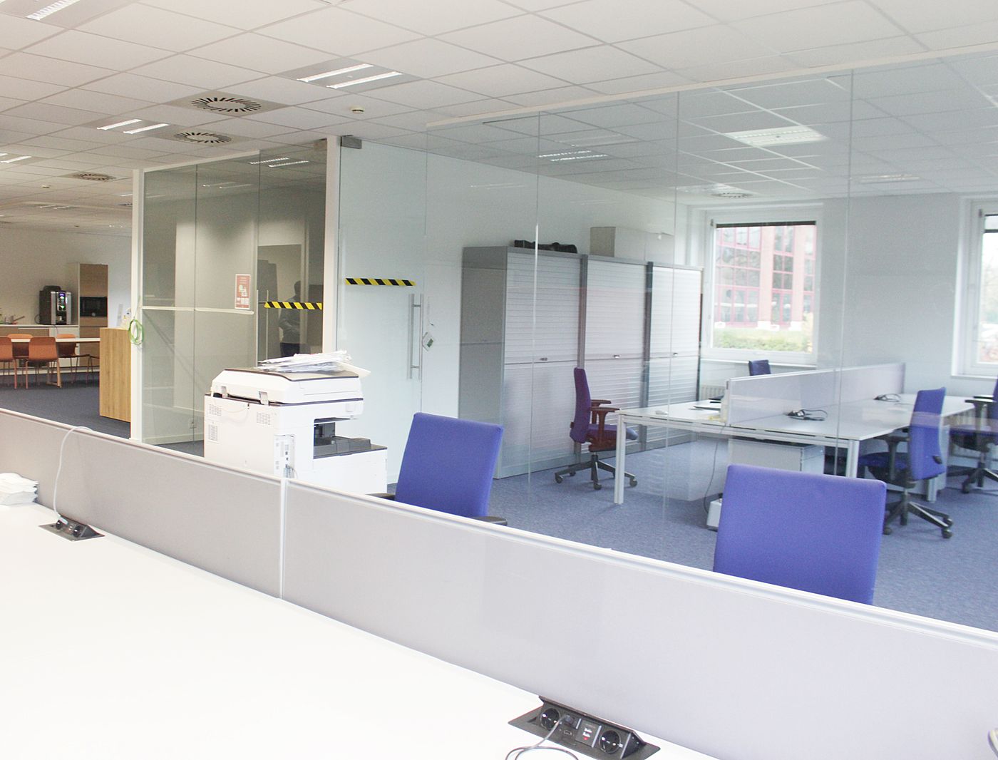 2.000 m² kantoren/polyvalente ruimte nabij R0 - foto 4