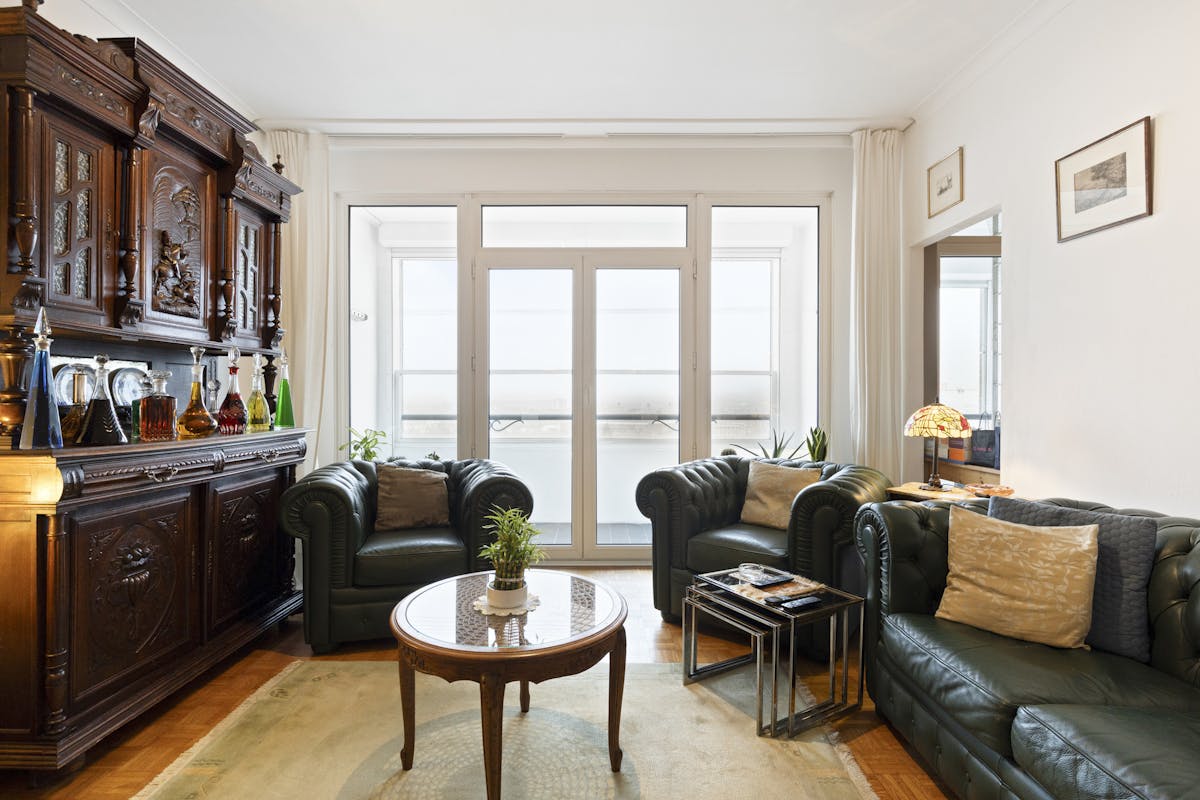 Gerenoveerd appartement met terras te koop in Antwerpen - foto 3