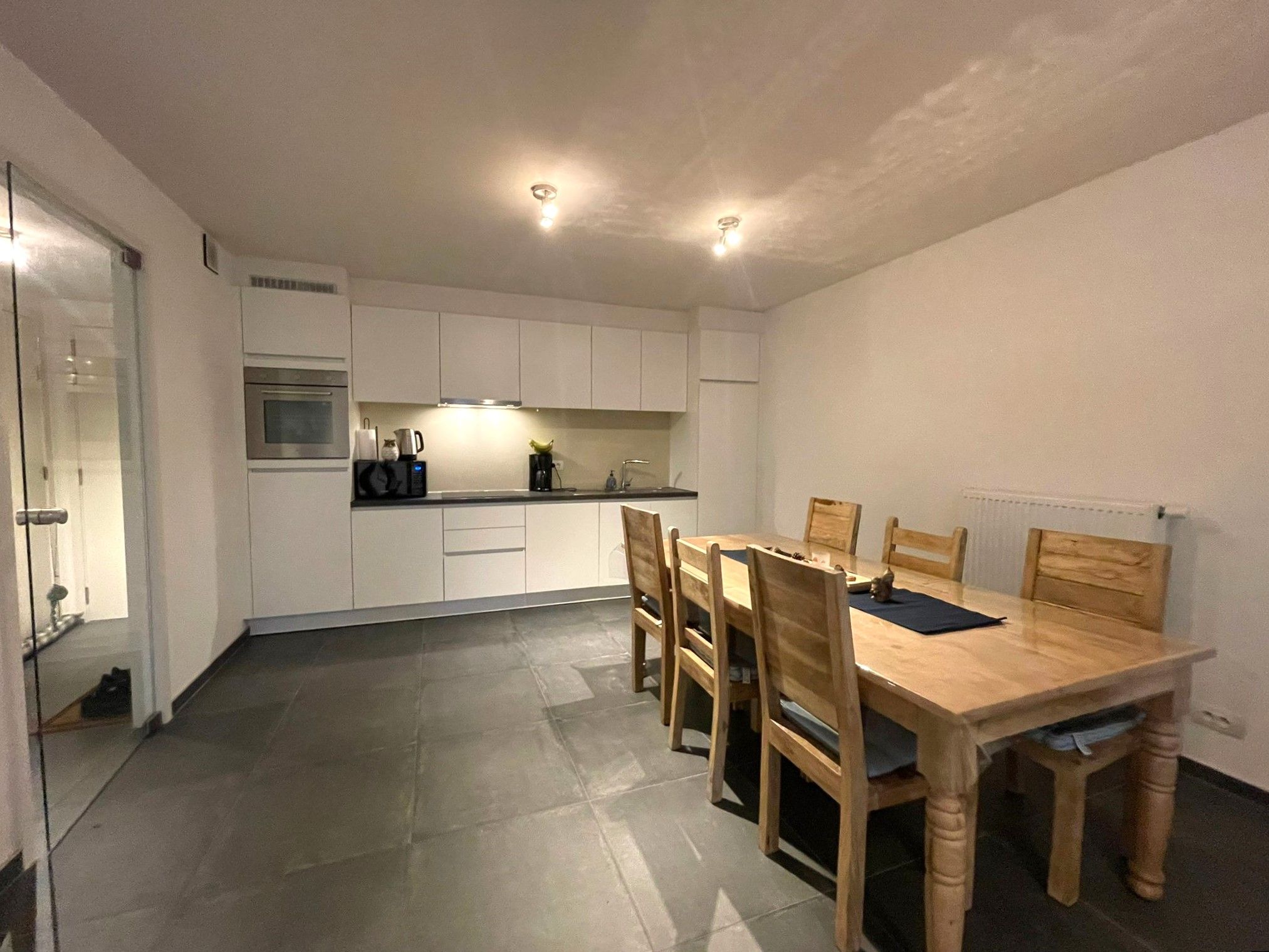 Recent éénslaapkamerappartement met ondergrondse staanplaats vlakbij centrum Brugge - foto 4