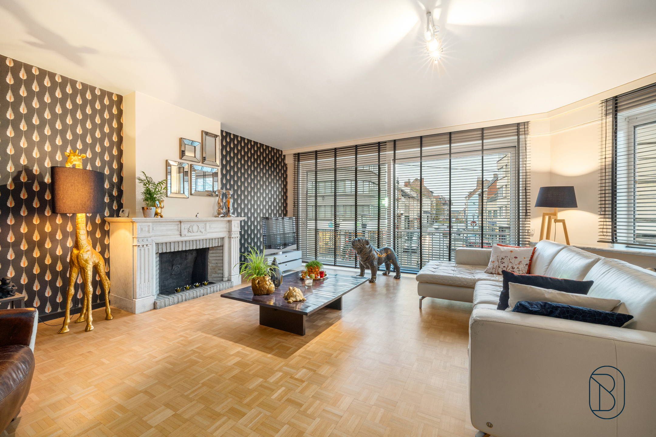 Stijlvol triplex appartement met 4 slk en groot terras in het centrum - foto 3