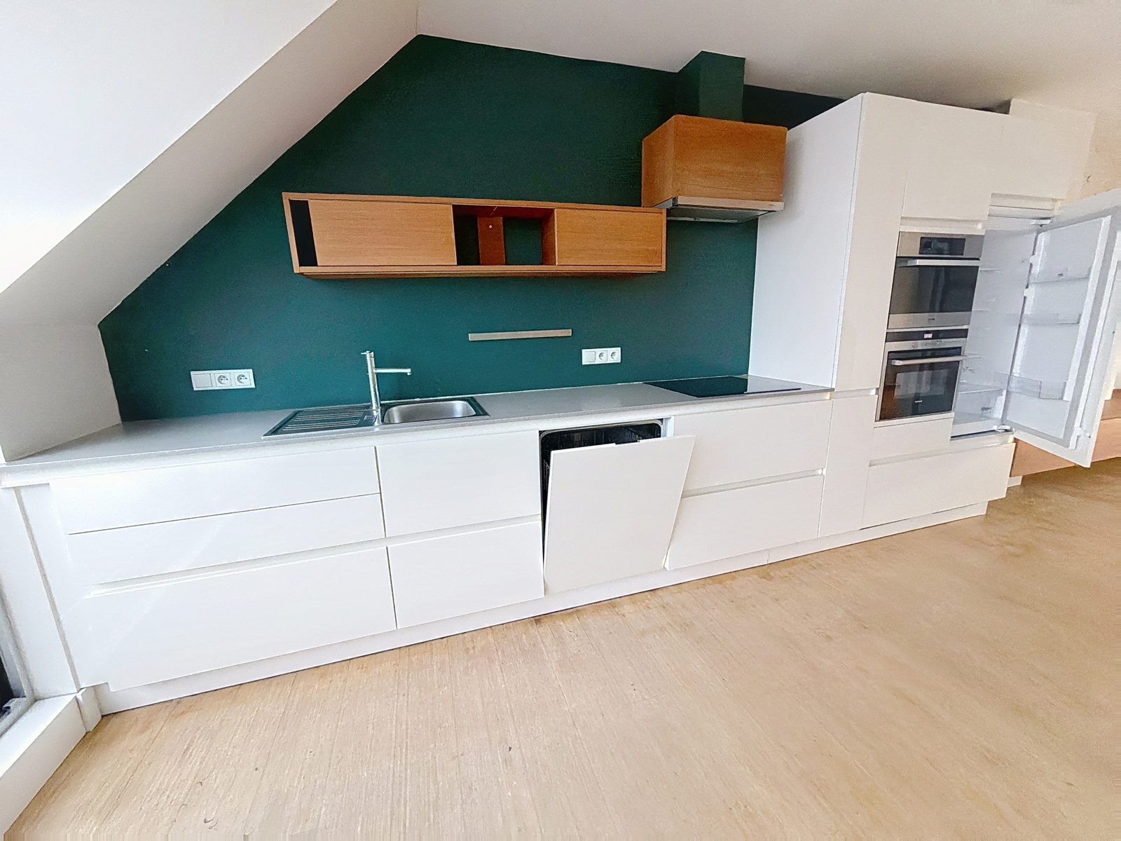 Duplexappartement (2e + 3e verdieping) in klein gebouw - foto 4
