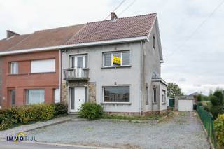 Te renoveren woning op 4a26ca met garage!Rustig gelegen in Baasrode, maar tevens een uitstekende uitvalsbasis naar alle voorzieningen (winkels,...