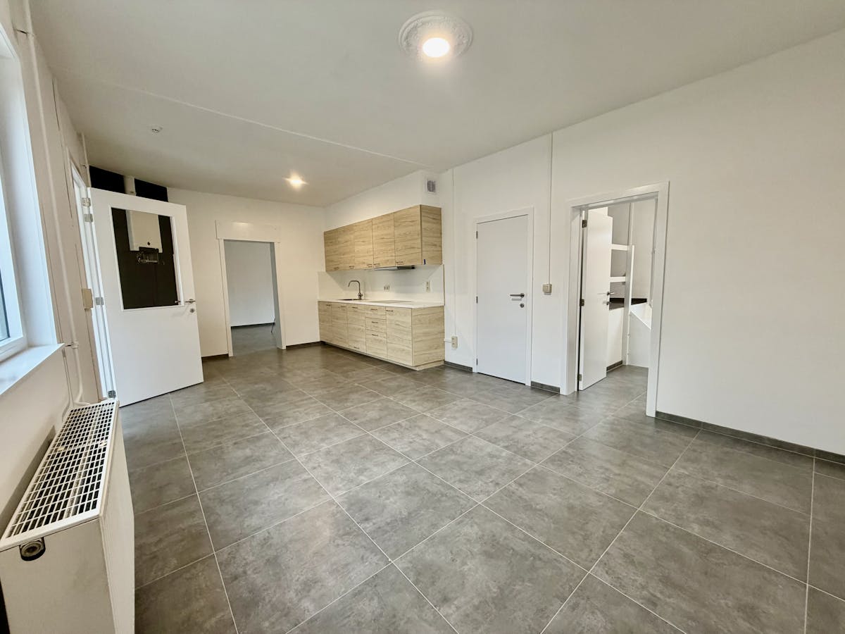 Maison récemment rénovée à louer à Diepenbeek. - photo 4