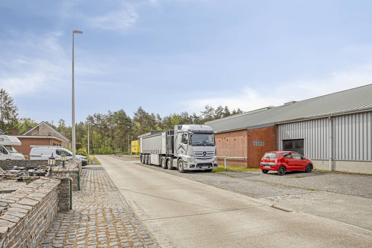 Magazijn van 565 m² te koop in Hechtel-Eksel - foto 3