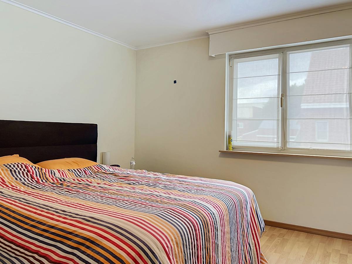 Hoekwoning met 2 slaapkamers, garage en tuin te Ledegem - foto 4