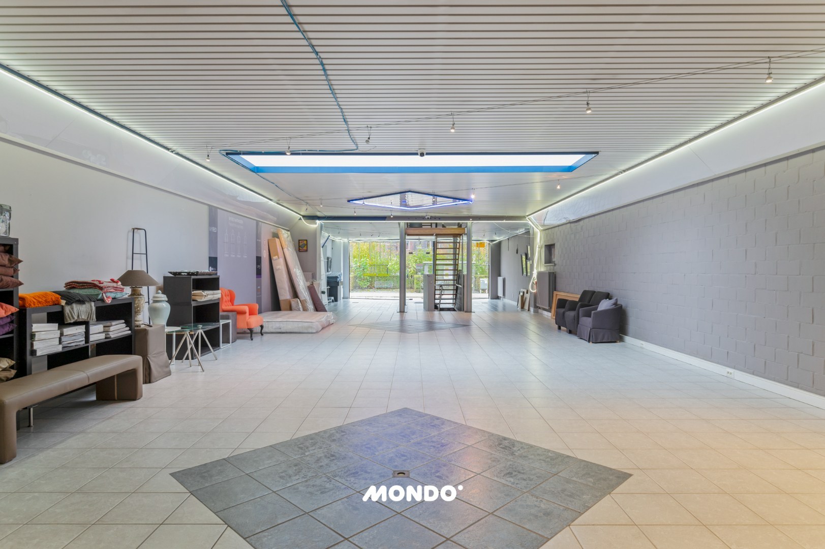 Combinatie van handel en wonen in centraal gelegen pand - foto 2