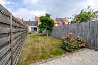 Op zoek naar een centraal gelegen huurwoning in Roeselare? Deze instapklare woning combineert comfort, ruimte en een aangename buitenbeleving,...