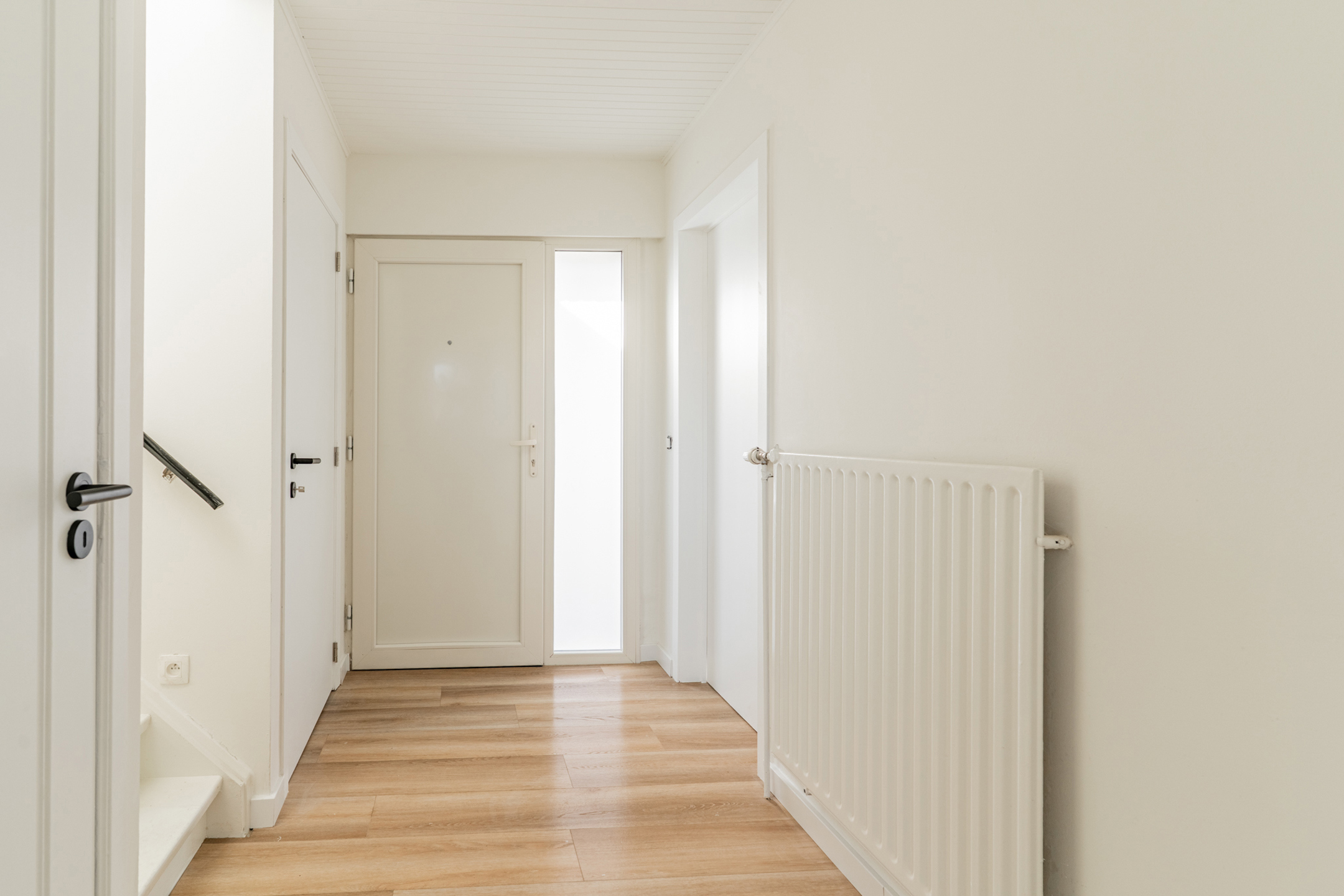 Recent vernieuwde woning met 3 slaapkamers en ruime tuin op 481m² - foto 4