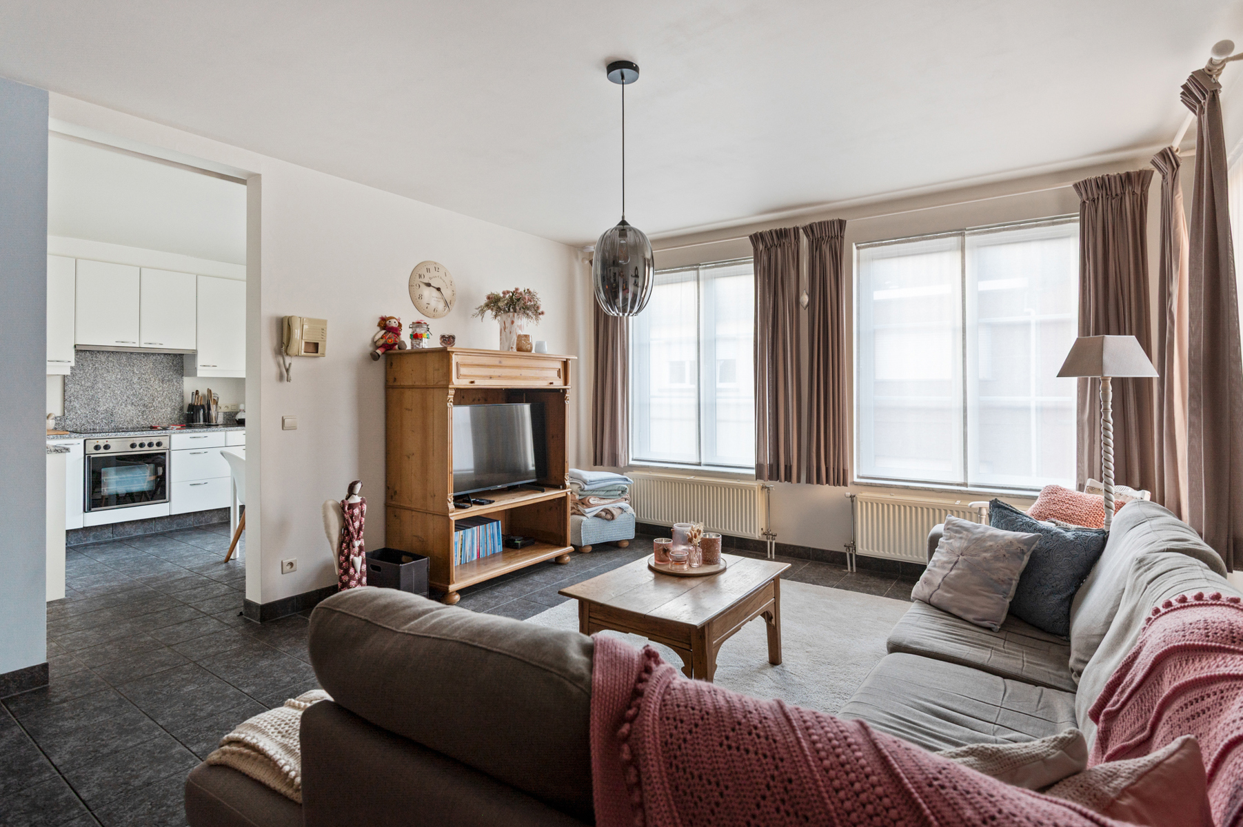 Goed onderhouden appartement met twee slaapkamers. - foto 5