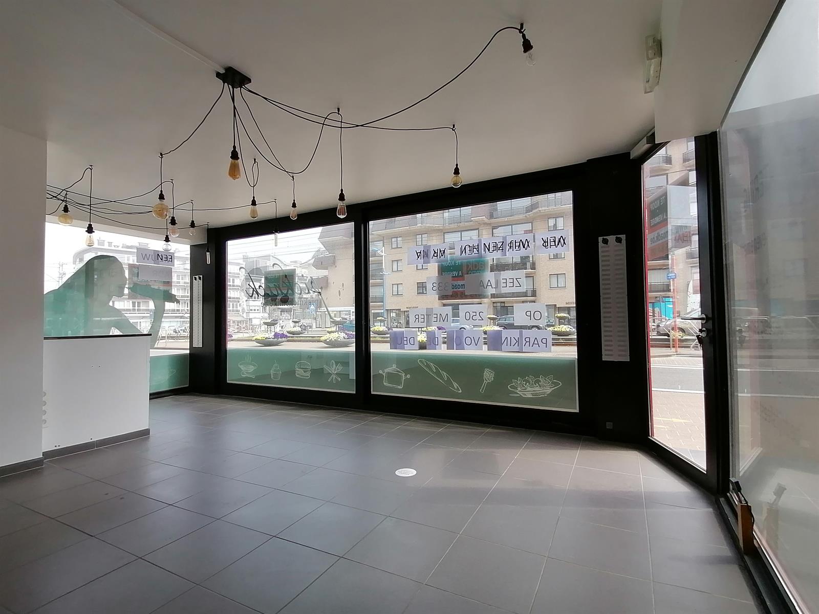 Unieke commerciële ruimte in Koksijde-Bad /incl. parking - foto 3