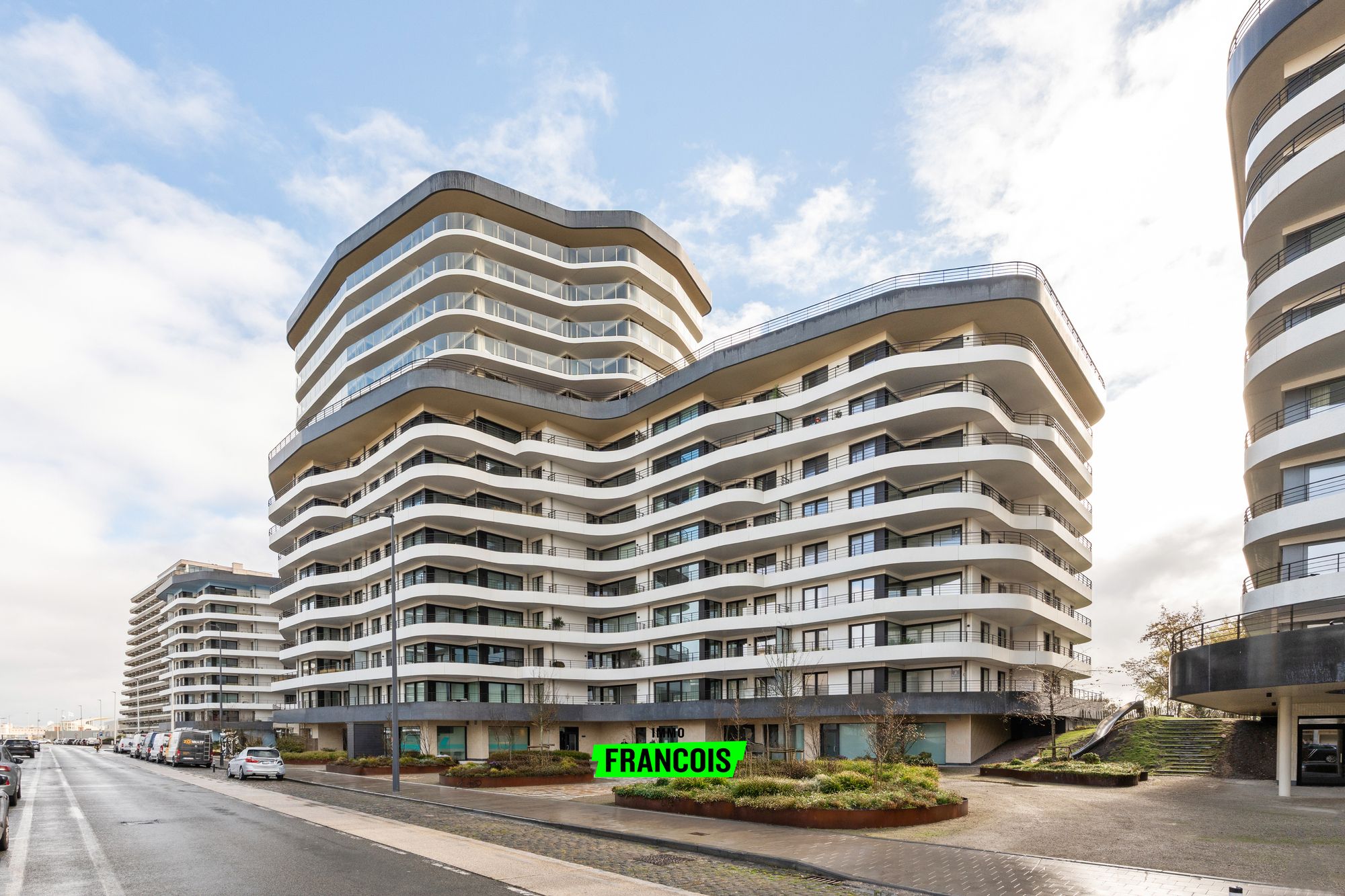 Schitterend twee slaapkamer appartement met ruime terrassen en zicht op de golf te Oostende - foto 5