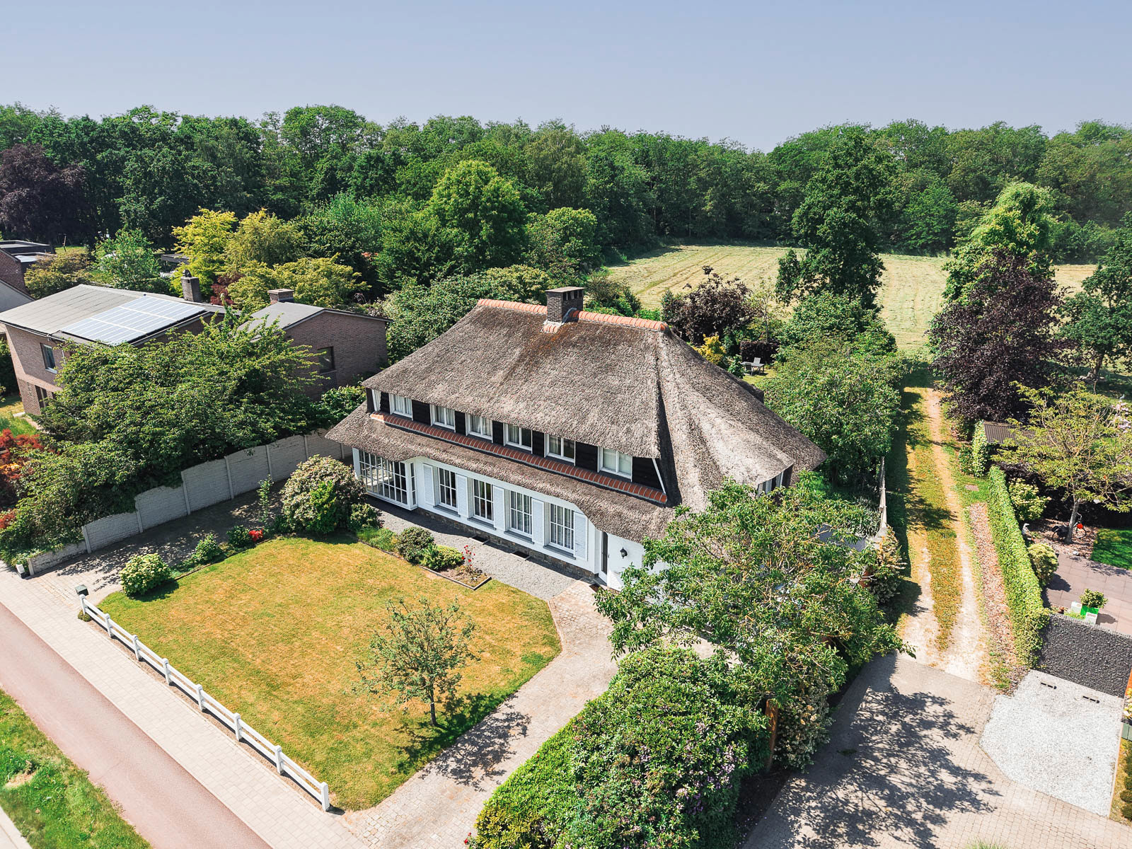 House for sale in Sint-Katelijne-Waver with 7 bedrooms - photo 2