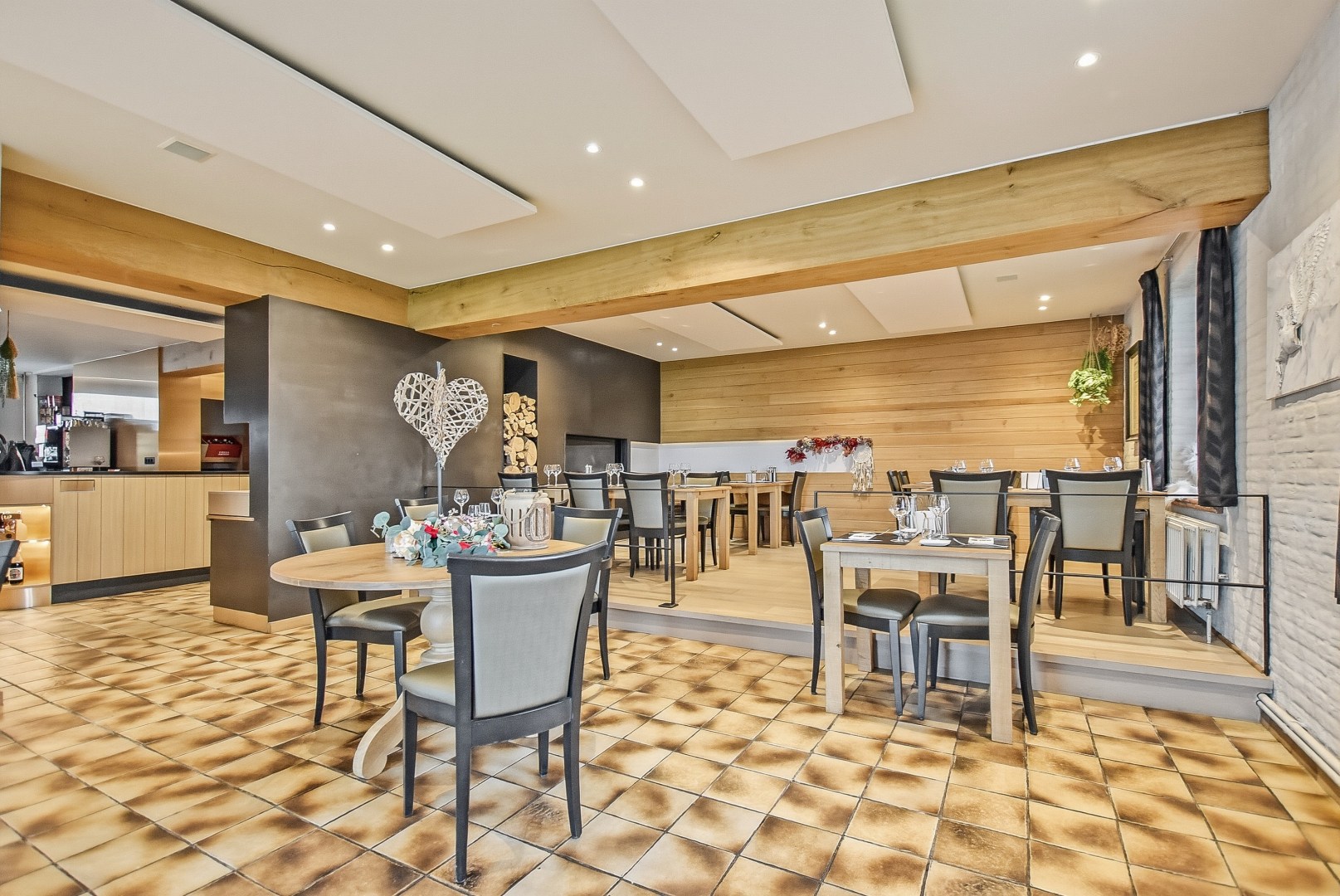 Restaurant met privéwoning en 2 B&B-kamers op 4.370 m² - foto 4