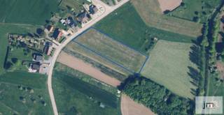 Bent u op zoek naar een investering in landbouwgrond of wilt u uw landbouwactiviteiten uitbreiden?<br /><br />Deze landbouwgronden, rustig gelegen in Wellen, bieden een mooie opportuniteit.<br />Dankzij de gunstige ligging en vlotte bereikbaarheid vormen deze percelen een waardevaste investering binnen een agrarische omgeving.<br /><br />De gronden zijn momenteel verpacht (2016).<br /><br />Voor meer informatie of het plannen van een afspraak, contacteer Niels via 0473 39 44 39.