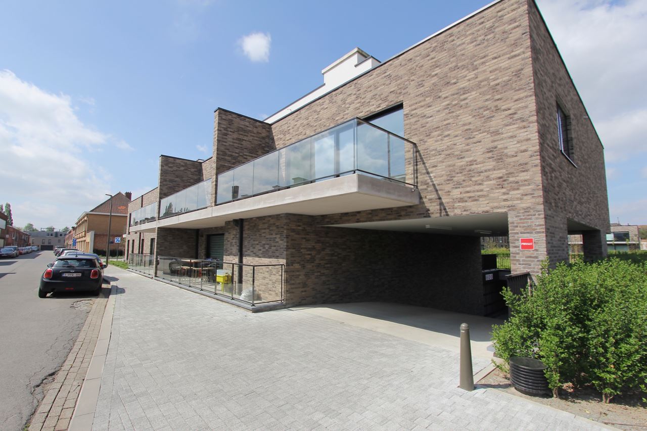 Garage for rent in Mechelen - photo 2