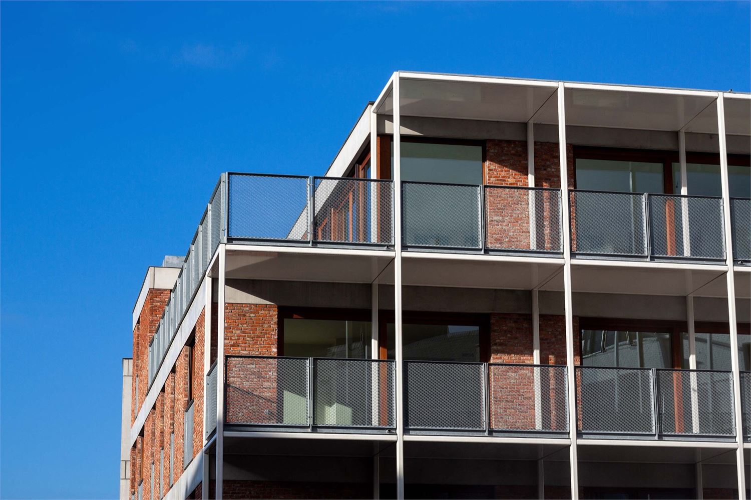 LAATSTE NIEUWBOUW COMMERCIËLE UNITS IN HET HIPPE PORTIER 51 - foto 1