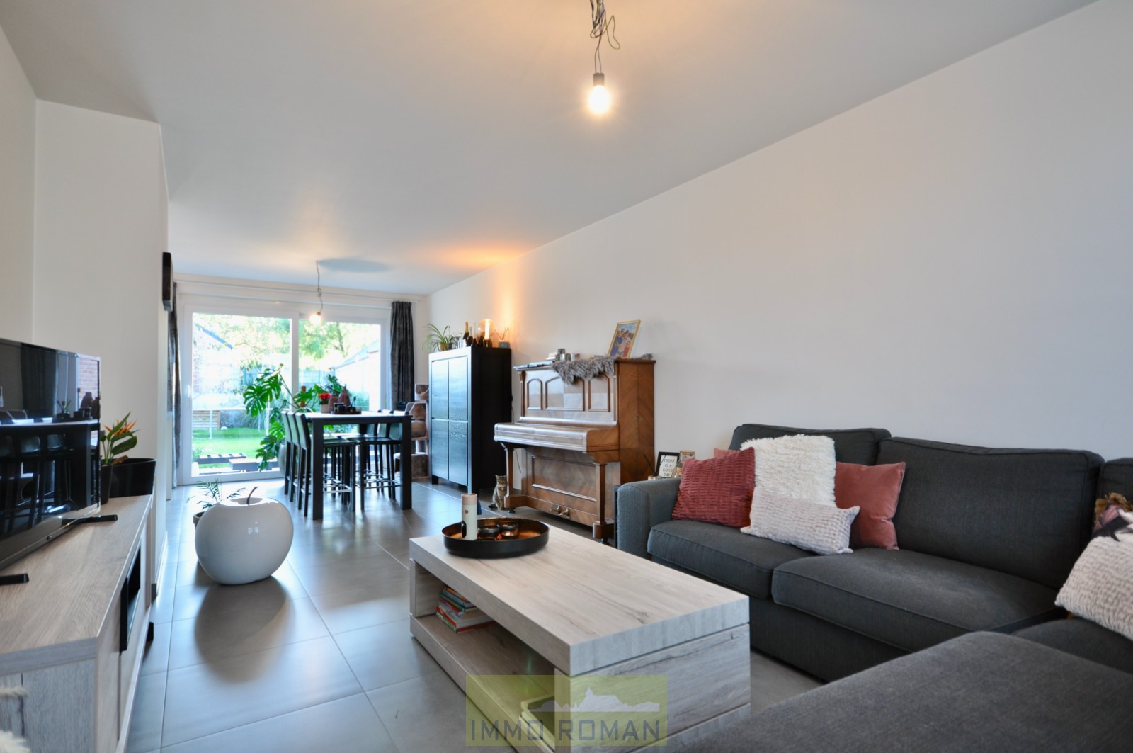 Instapklare recente woning met 3 slaapkamers, tuin en garage - foto 2