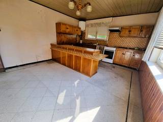 Bent u op zoek naar een woning waarbij u zelf graag de handen uit de mouwen steekt?Of bent u op zoek naar een renovatie woning zodat u zelf nog...