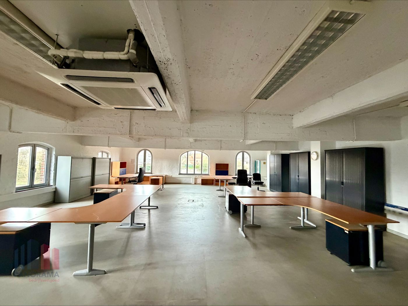 Instapklaar kantoor van 250 m² nabij de N21 - foto 1