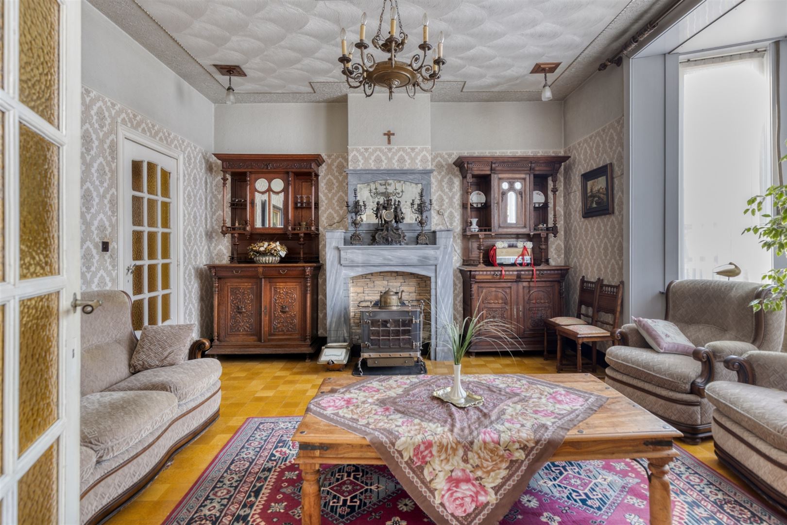 Te renoveren woning met 4 slaapkamers - foto 5