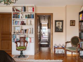 Appartement exceptionnellement spacieux d’environ 164 m², avec une façade de 10 m et ±40 m² de terrasses orientées est et sud-ouest, situé au cœur...