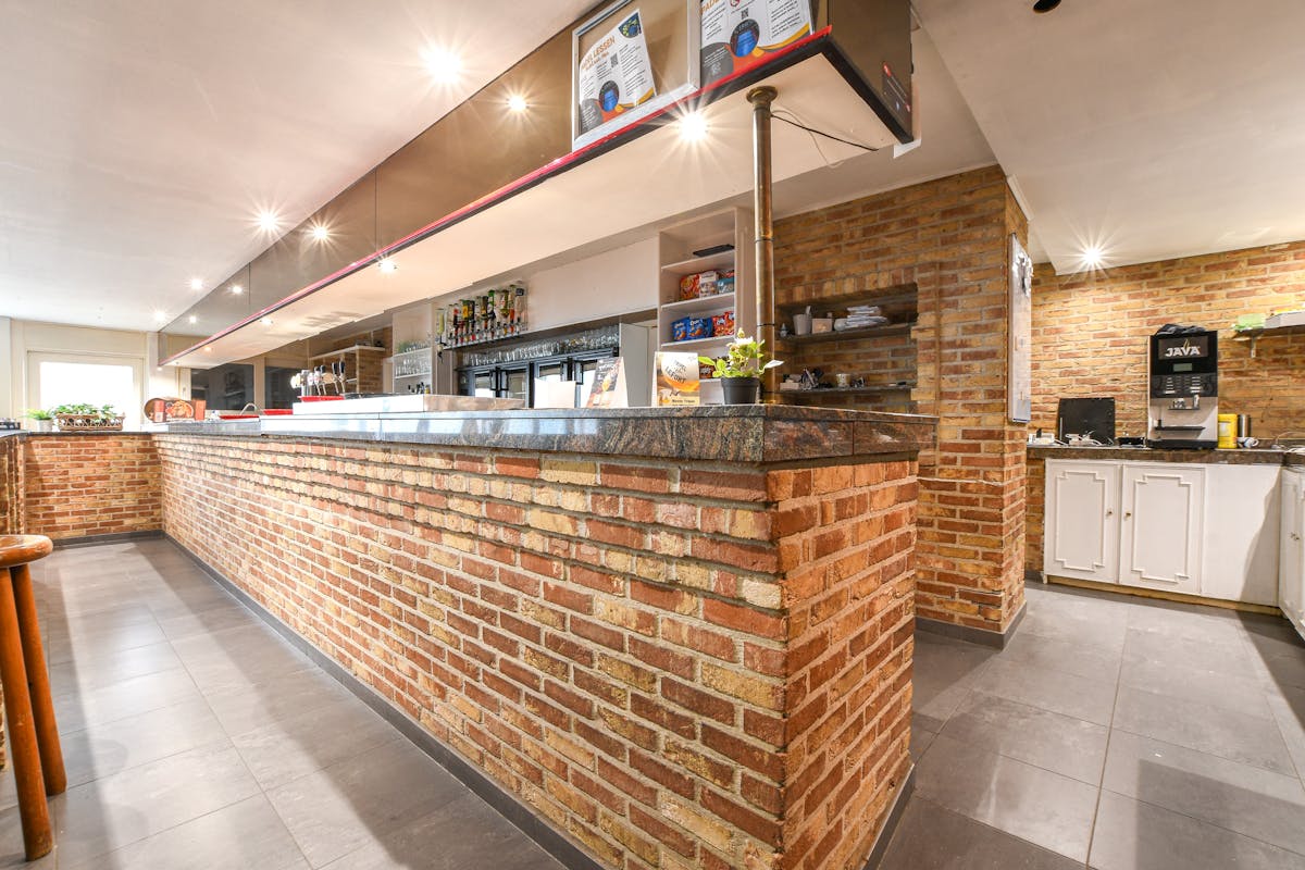 Uniek pand te koop aan de kust: Horeca, sport &amp; wonen - foto 3