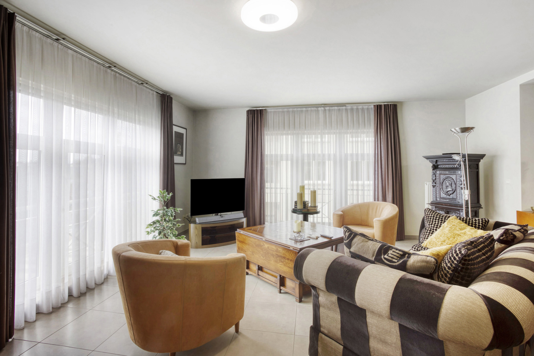 Instapklaar & ruim app. (165 m²) met 2 slpk. & 2 terrassen - foto 3