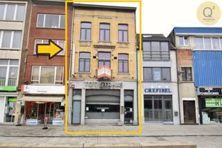 Top investering: Gerenoveerd opbrengsteigendom met handelspand, 1 studio en 10 (studenten)kamers.Opbrengsteigendom op top locatie. Fantastisch...