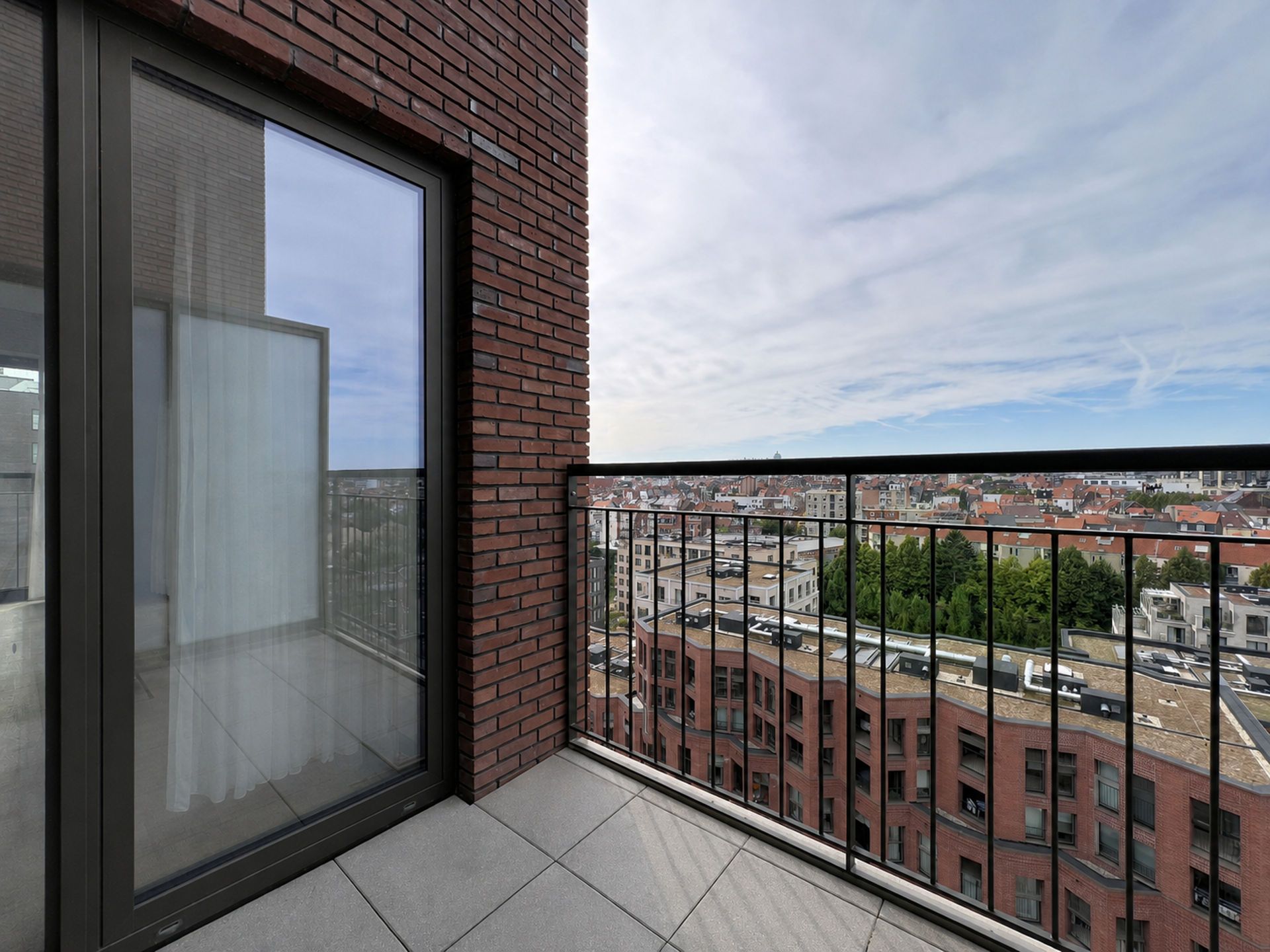 Subliem 1 slaapkamer appartement met open uitzicht - foto 5