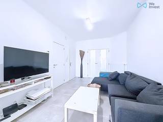 Info: bruxelles.ouest@weinvest.be of 02 315 77 22We Invest biedt in exclusiviteit dit appartement met één slaapkamer aan, met een kantoorruimte die...