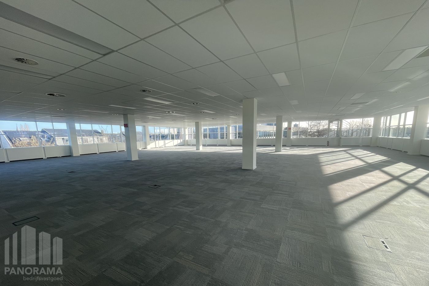 Office of 576 m² for rent, located near Woluwelaan (R22) in the Everest Office Park. - photo 4