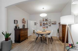 Thanks to its central location, the property achieves an excellent mobiscore. Public transport is easily accessible, and the A12 and other...