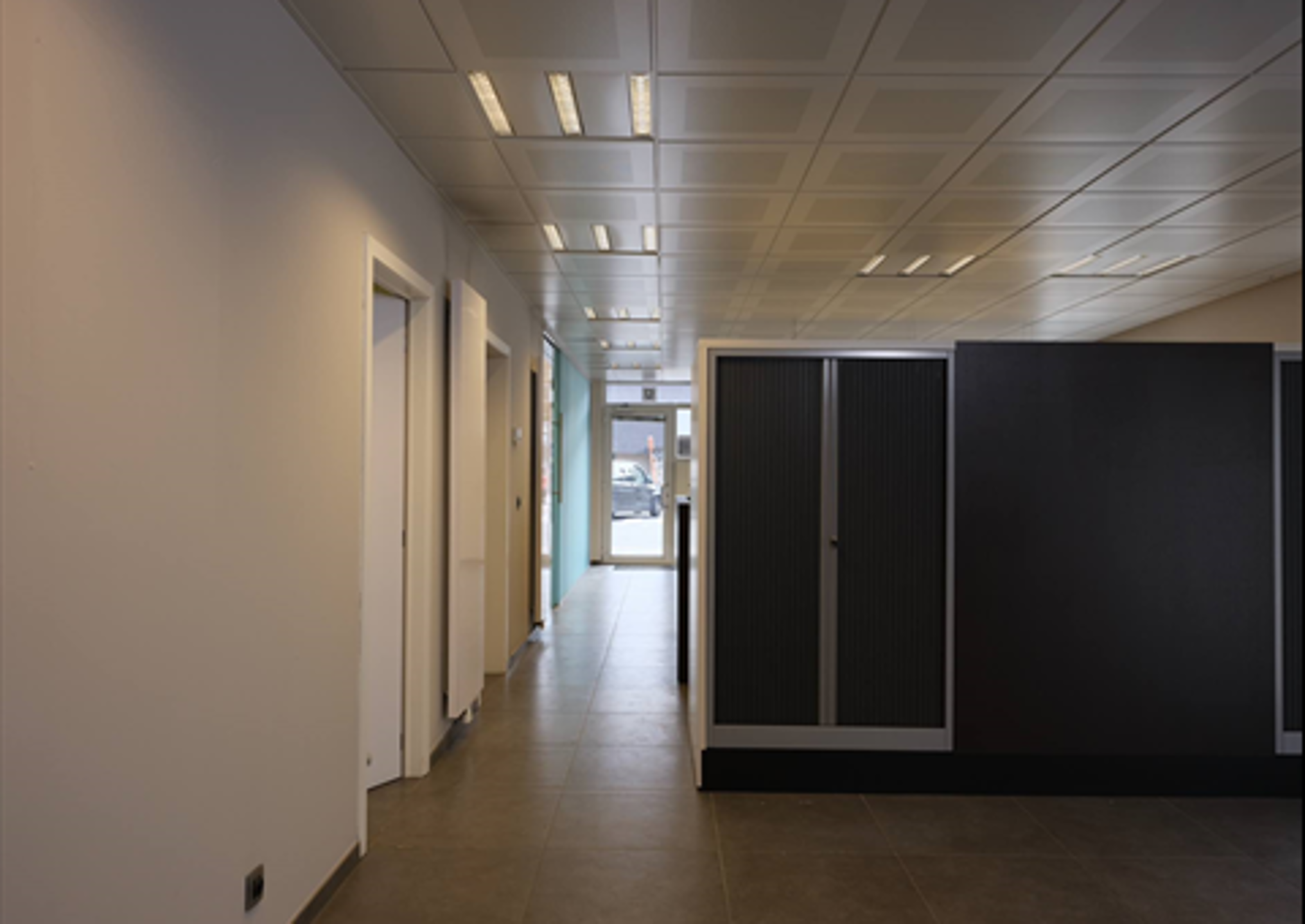 Centraal gelegen gelijkvloerse kantoorruimte te Aalst - foto 5